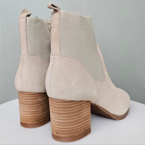 New Violet & Red Loaded Knit Cuff Tan Ankle Bootie Women Size 9.5 - Picture 7 of 16